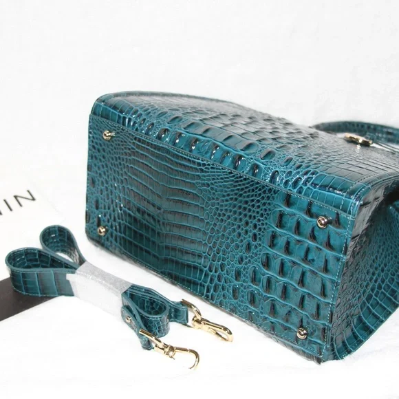 NWT Brahmin Large Caroline Juniper Melbourne Leather Purse